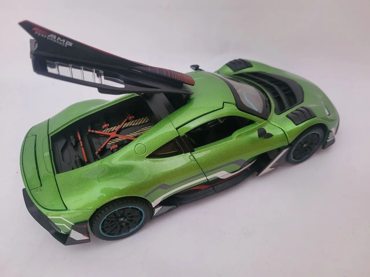 Carro de corrida de coleção - AMG Performance1(24