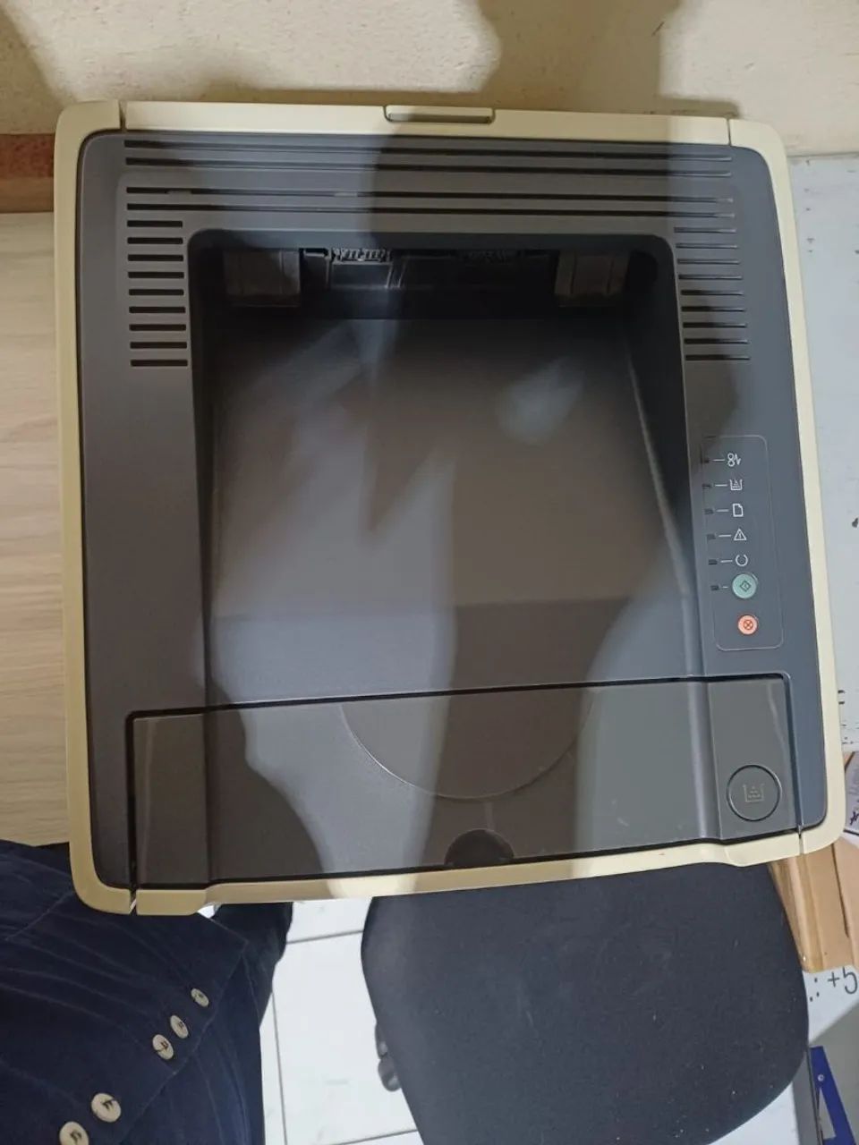 Impressora HP LaserJet P2015dn - Foto 2