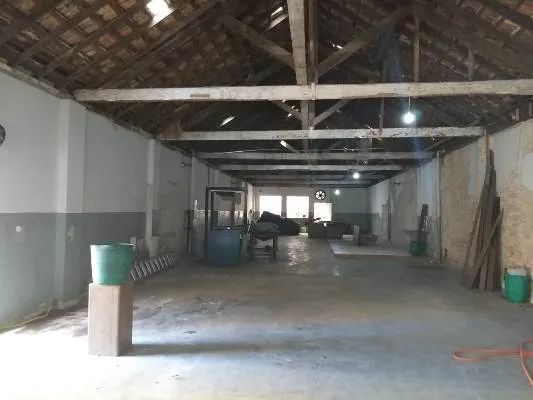 Galpão na Padre Roma mais casa ao lado desocupadas - Foto 5