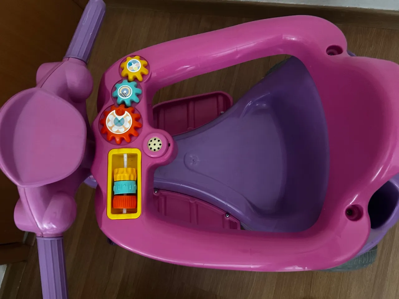 Triciclo Infantil Rosa com Atividades
