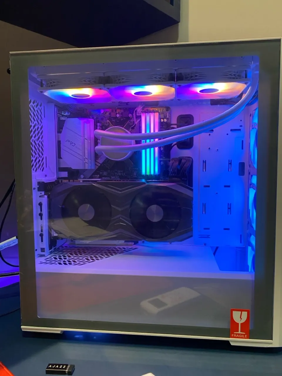 PC GAMER - AMD RYZEN 5700X - SUPREME WHITE