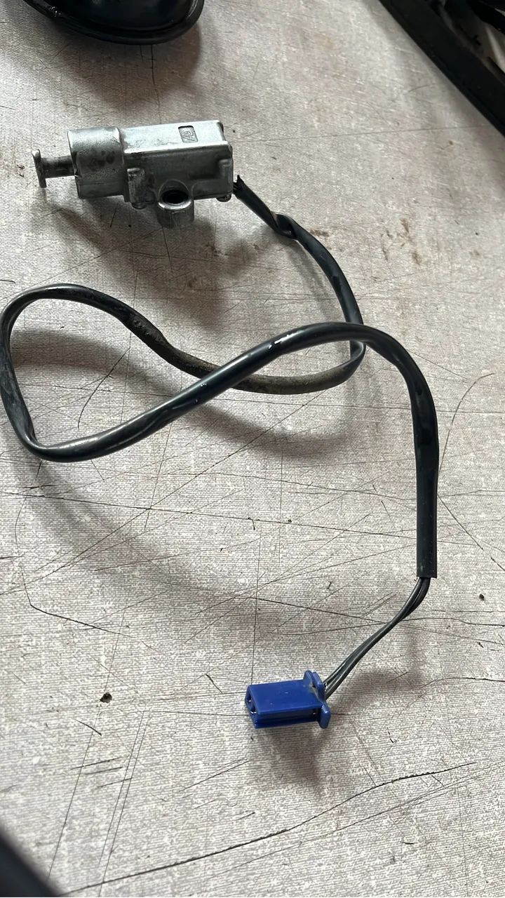 Sensor descanso Yamaha xt660