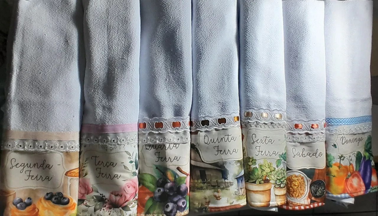 Panos de Prato Decorativos - Dias da Semana