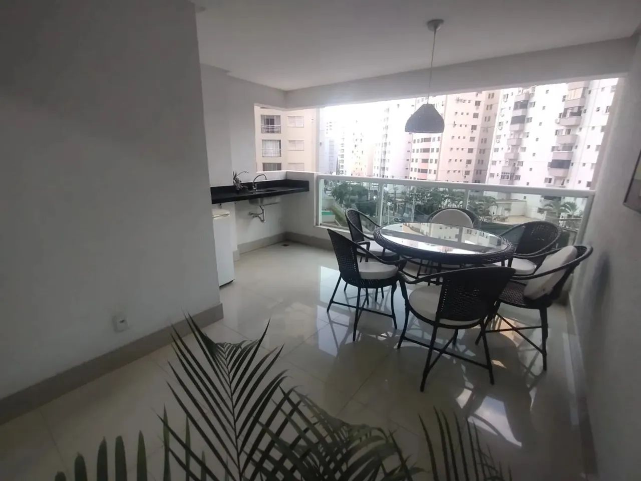 Apartamento para venda com 4 quartos 3 vagas de garagem no Setor Bueno - Goiânia - GO