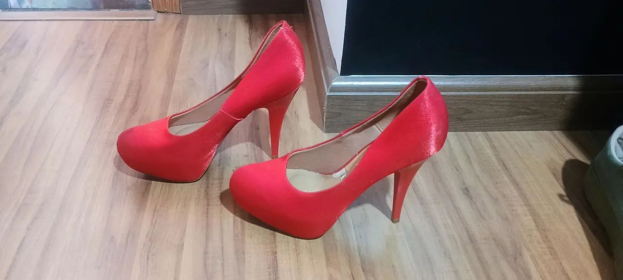 Scarpin Meia Pata salto alto vermelho 