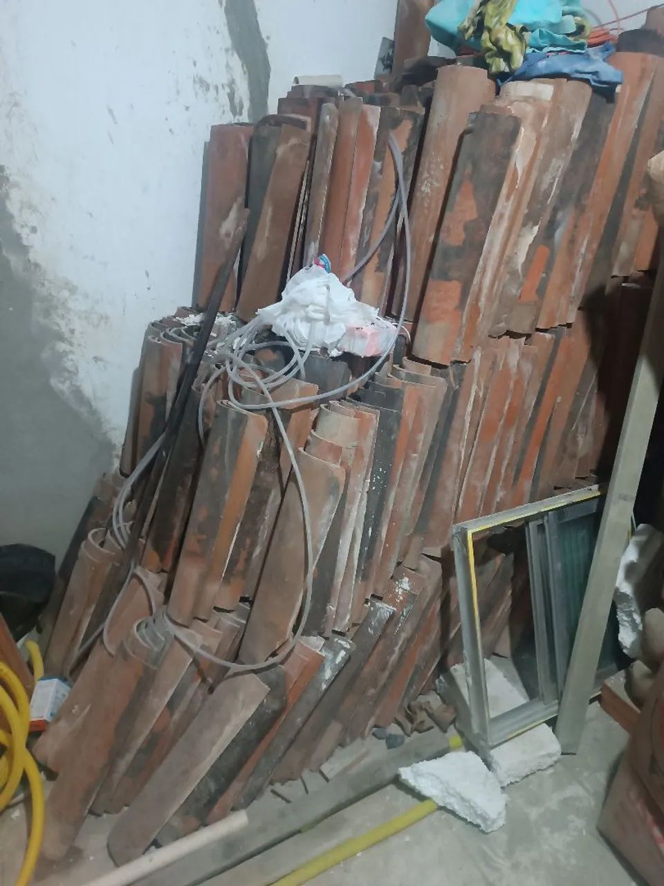 Telhas para doação 