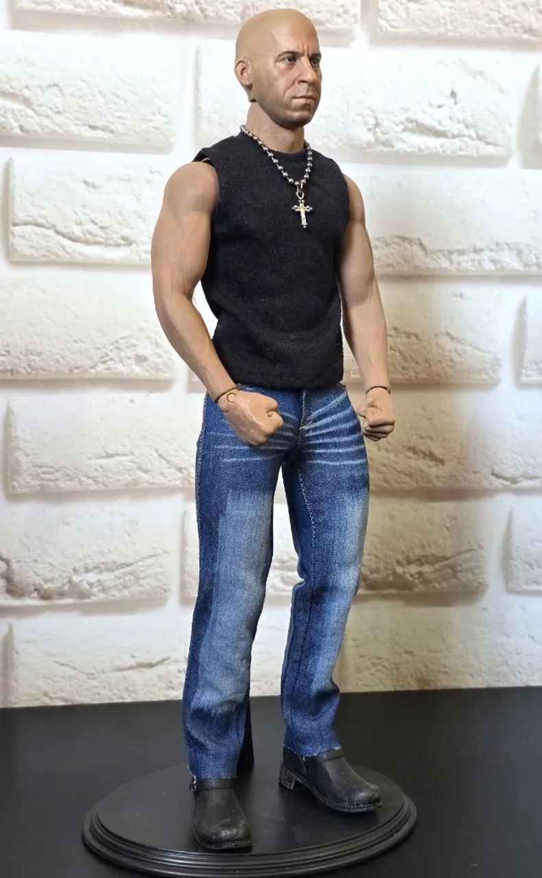 Toretto - Velozes e Furiosos - Escala 1/6 - Tipo Hot Toys - Foto 4