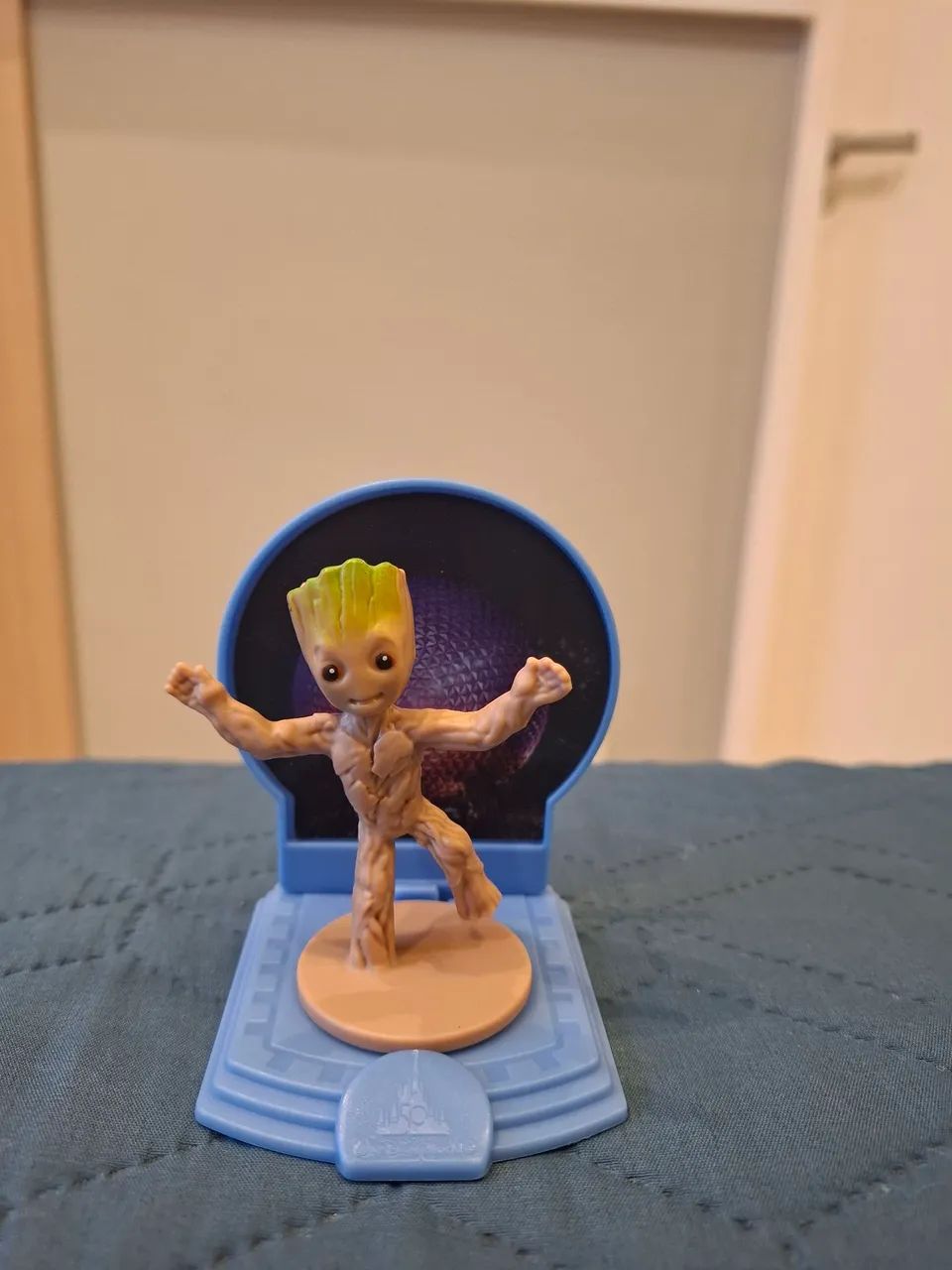 Boneco colecionável - Groot - Guardiões da Galáxia 
