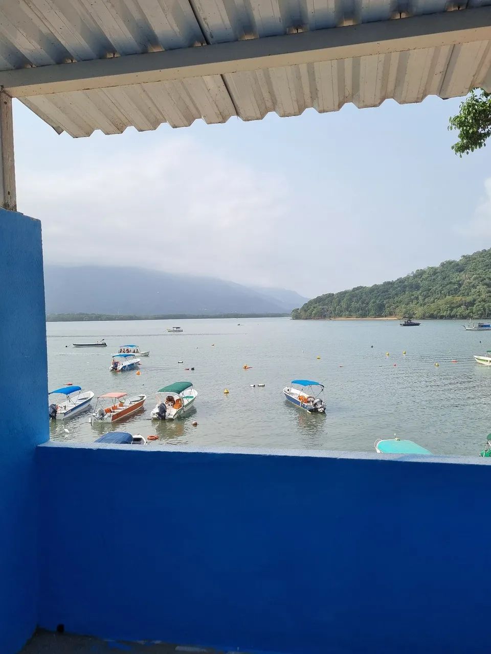 Vendo casa de frente a praia na Ilha da Gamboa!!!