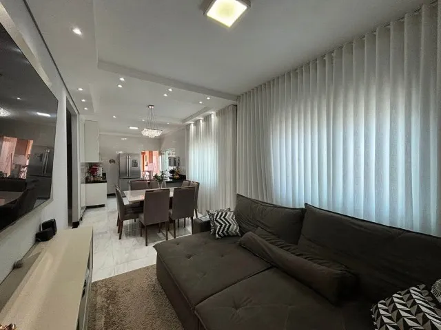 Linda casa no Sagrado Coração de Jesus