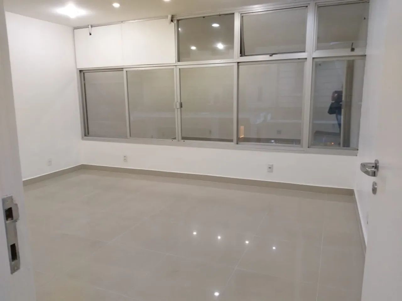 Sala/Conjunto para aluguel com 47 metros quadrados em Centro - Rio de Janeiro - RJ