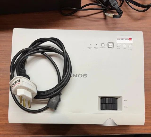Projetor Sony VPL-DW 126 LCD WXGA 2600 ansilumens HDMI WI-FI 1024 X 768 + CONTROLE + AC + 