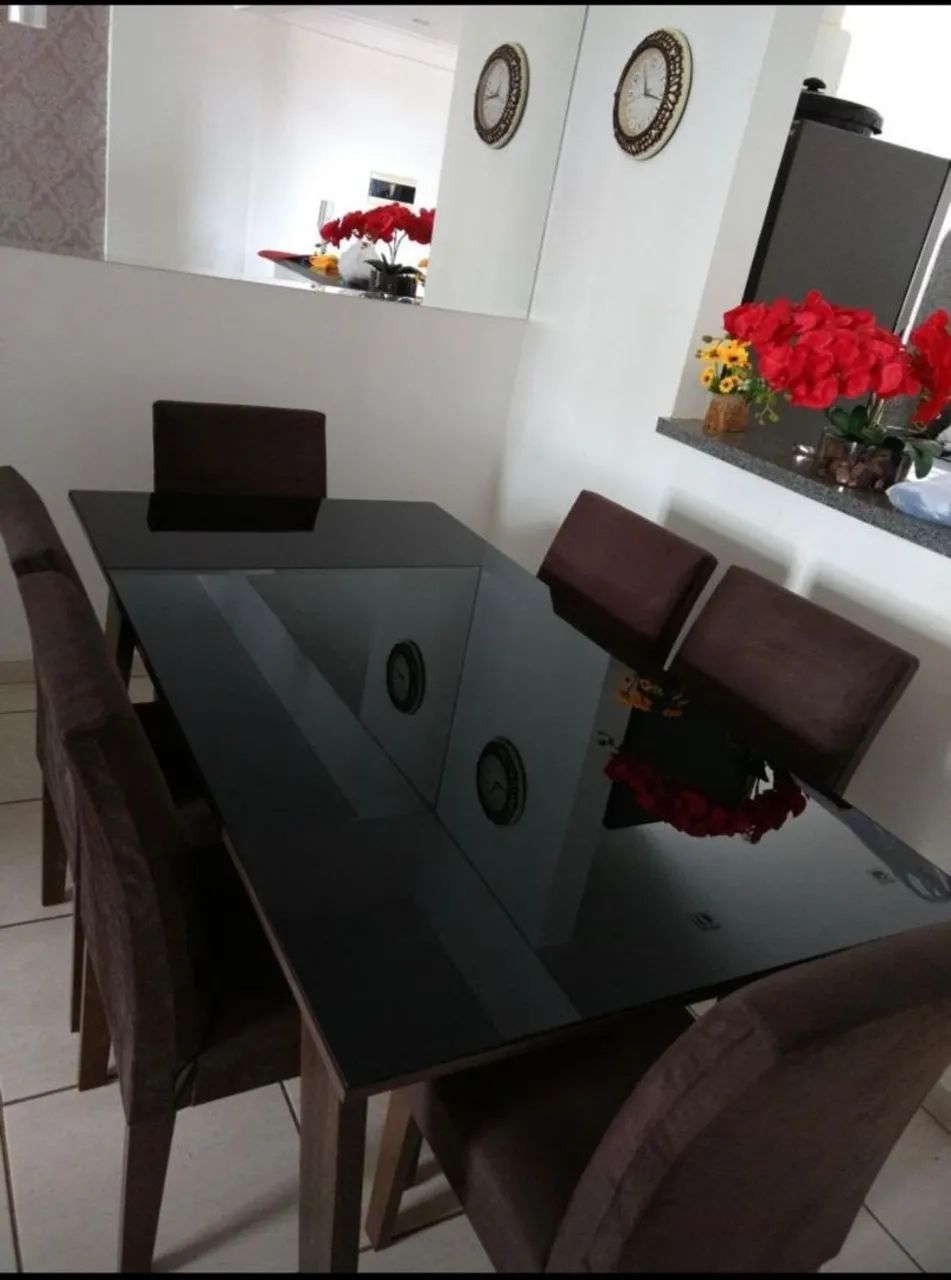 Mesa de Jantar de Vidro Preto