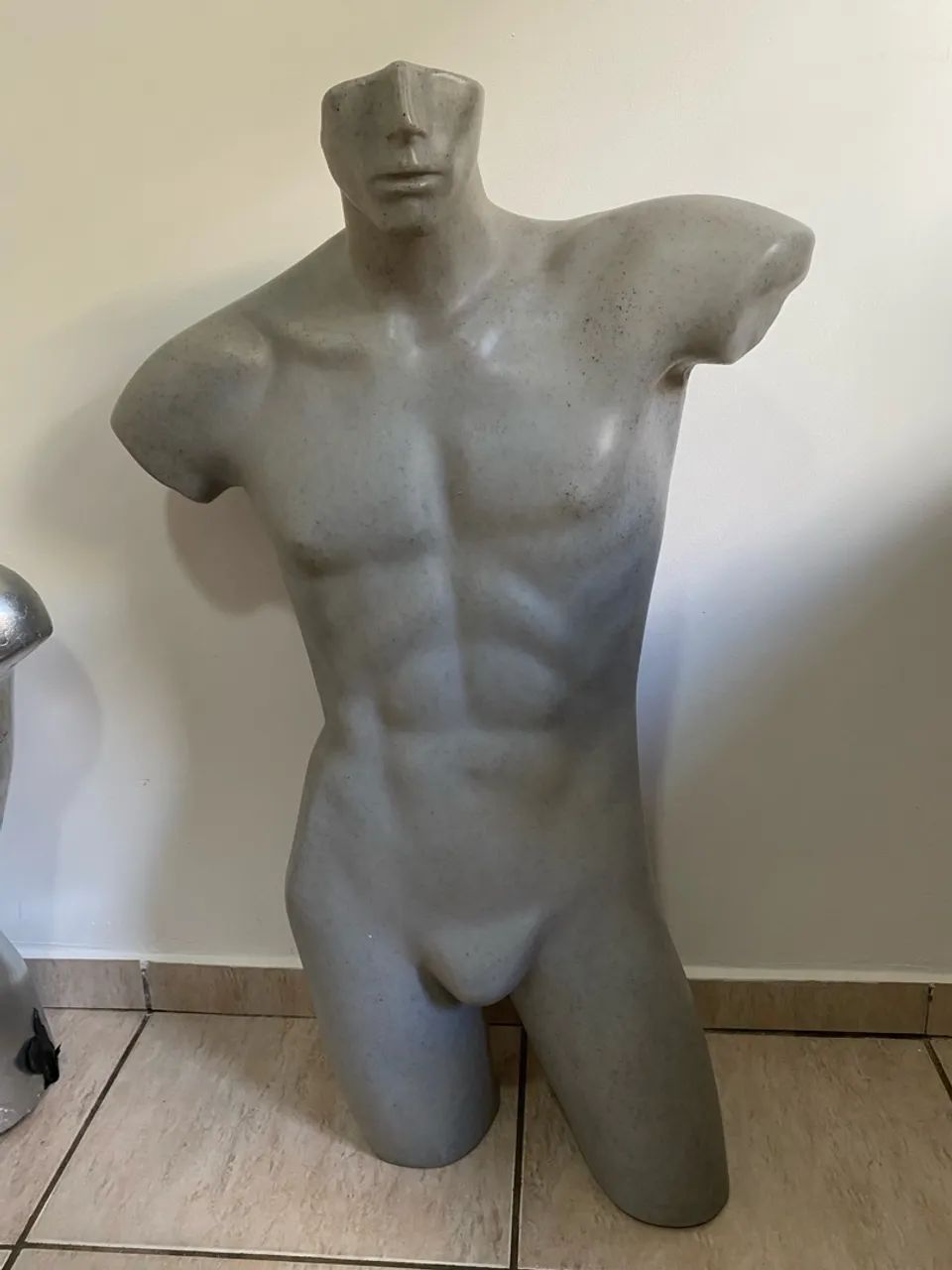 VENDO 5 MANEQUINS MASCULINOS - Foto 4