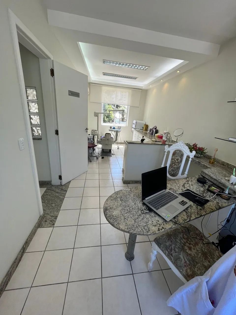 Alugo Sala Odontológica Centro Florianópolis  - Foto 4