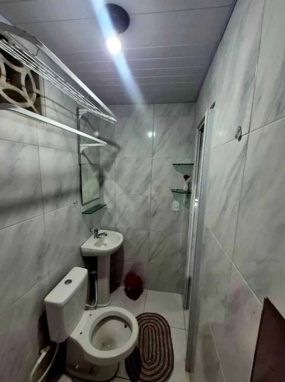 Quarto de aluguel semi mobiliado - Foto 5