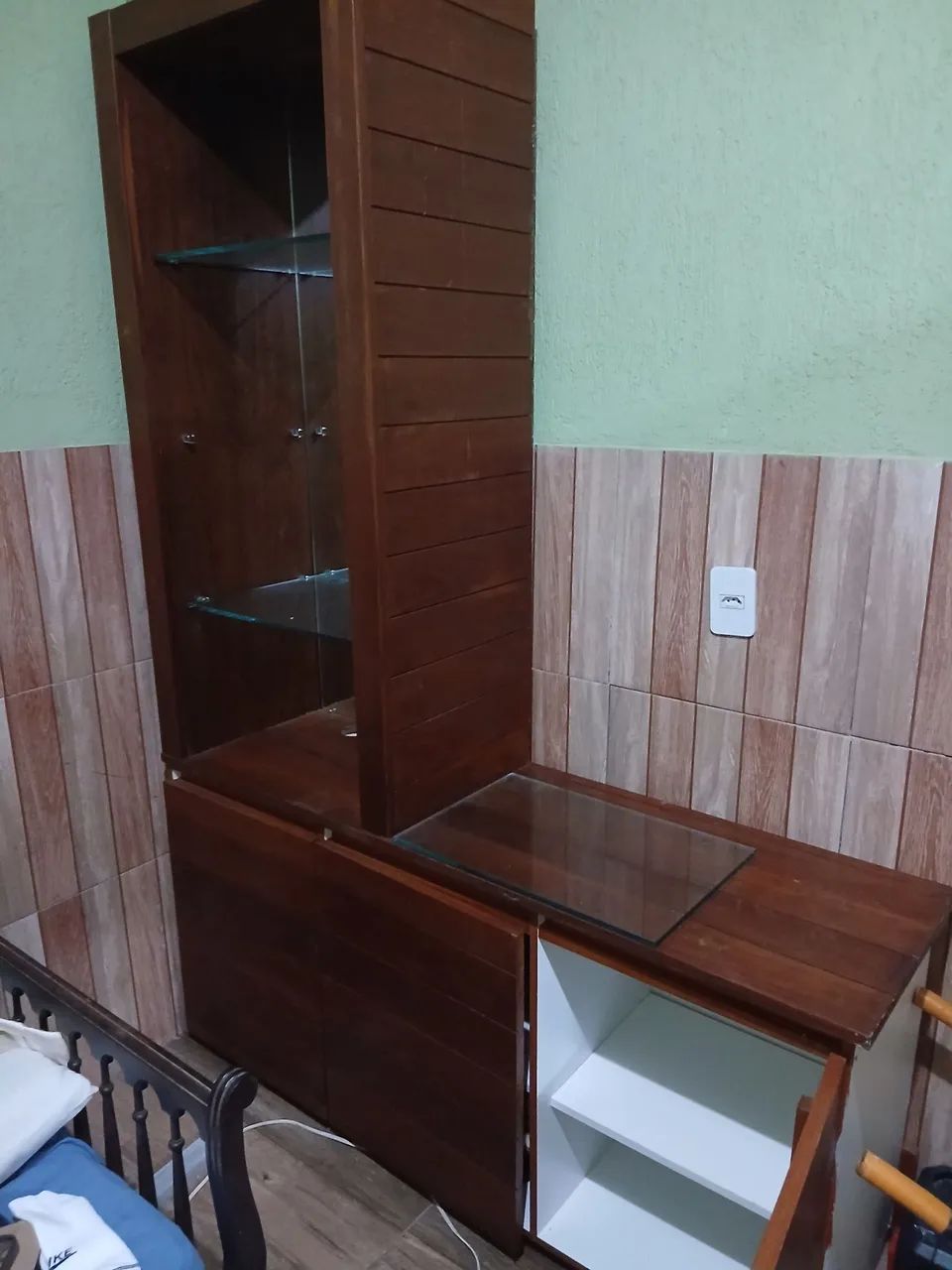 Móvel com espelho 3 portas e 3 prateleira de vidro  - Foto 3