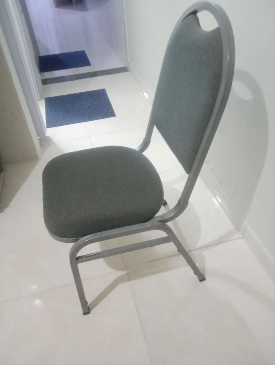 Cadeiras estofadas  - Foto 2