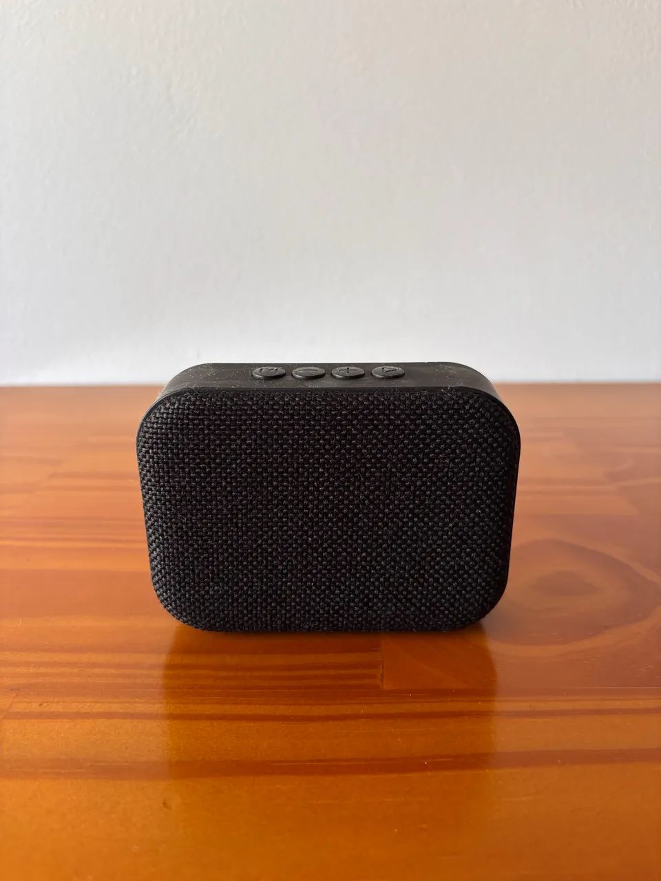Caixa de Som Bluetooth Portátil Preta - Compacta