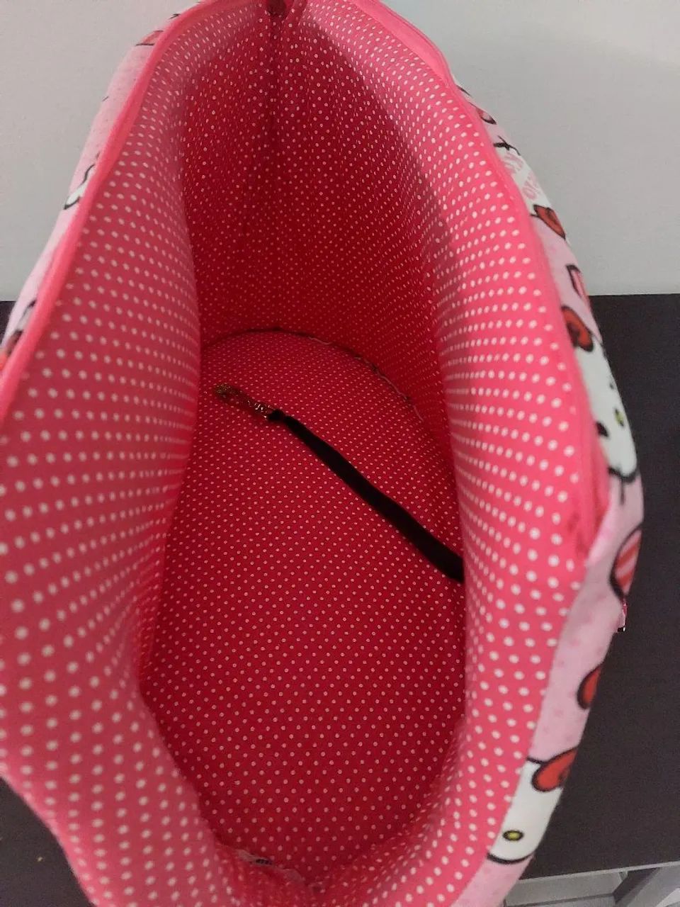 VENDO BOLSA NOVA TEMÁTICA HELLO KITTY! - Foto 3