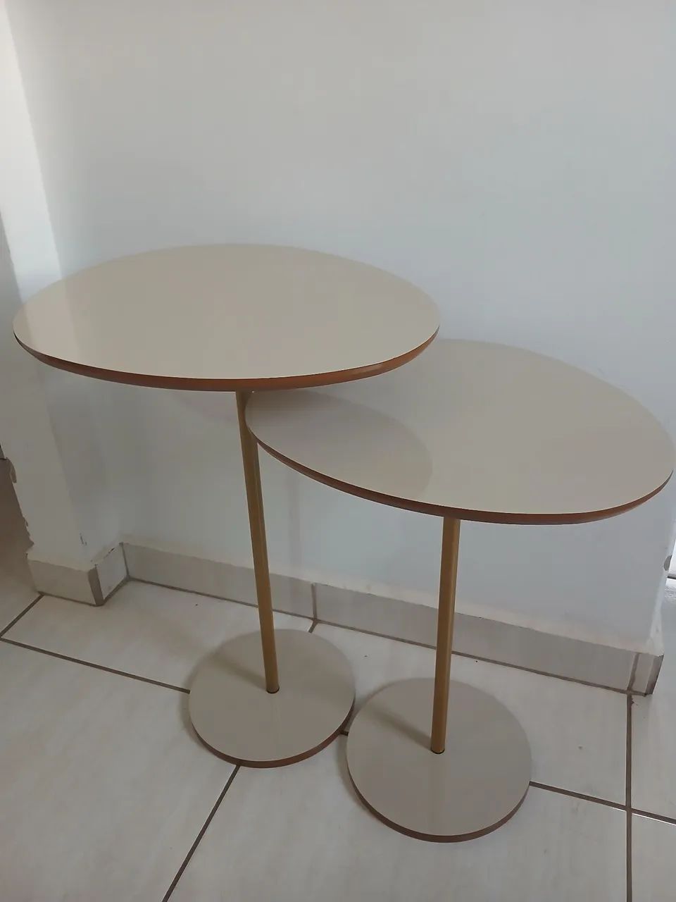 Vendo kit mesas laterais off White 