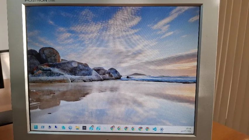 Monitor Flatron Lg L1530s 15 Polegadas (Usado) - Foto 3