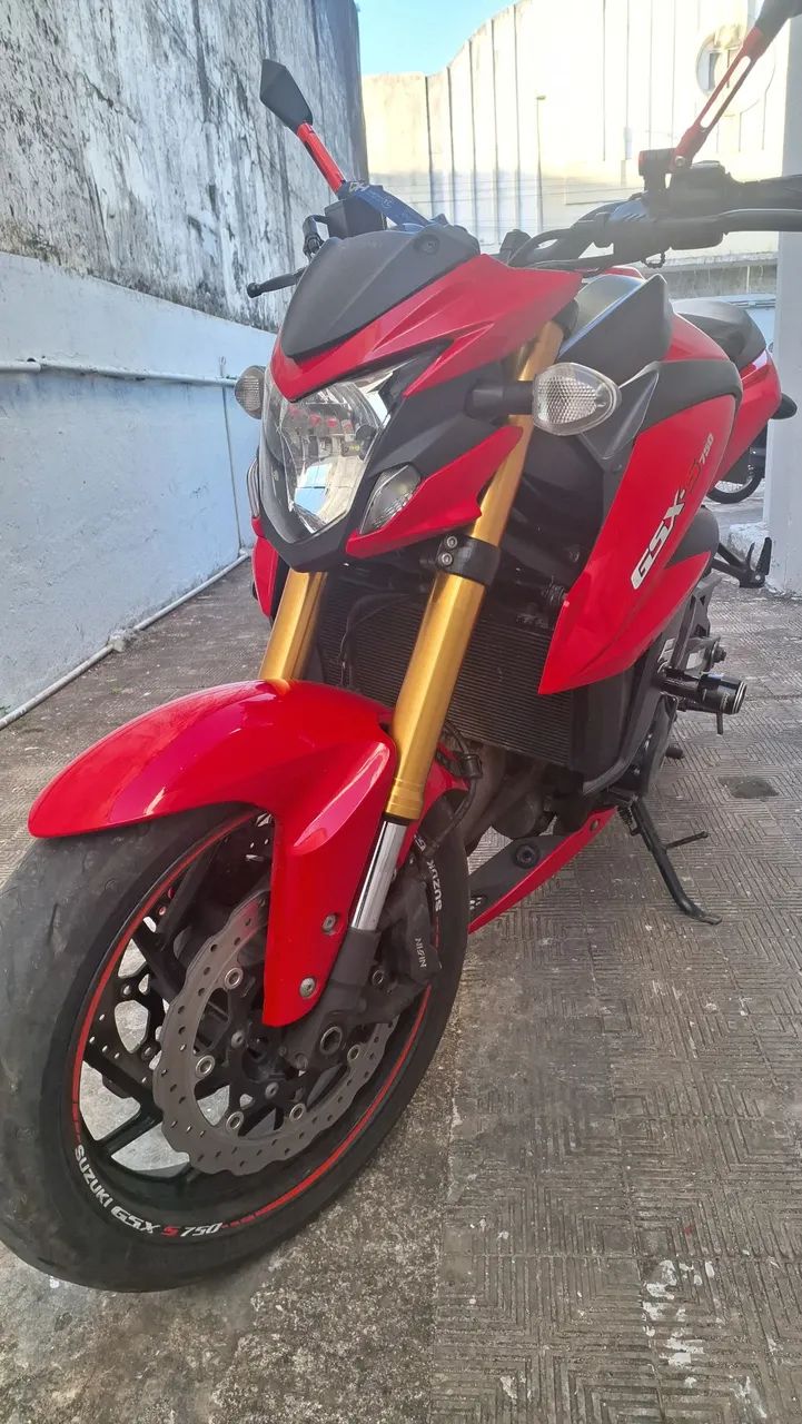 GSX S750  - Foto 2