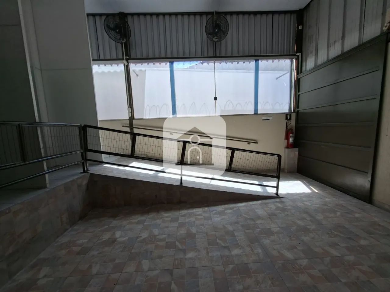 Casa comercial para locação no bairro Brasil - Foto 4