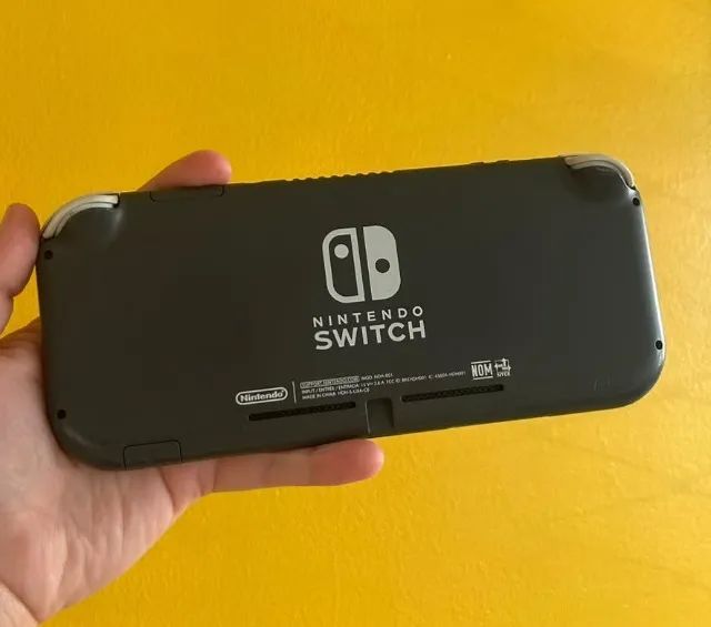 Nintendo Switch Lite - Cinza + Acessórios  - Foto 2