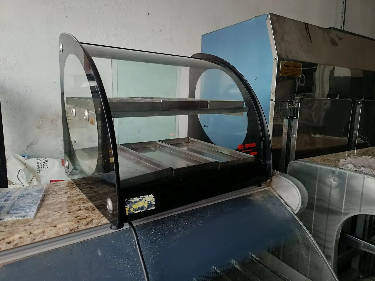 Estufa vitrine para salgados 6 bandejas 