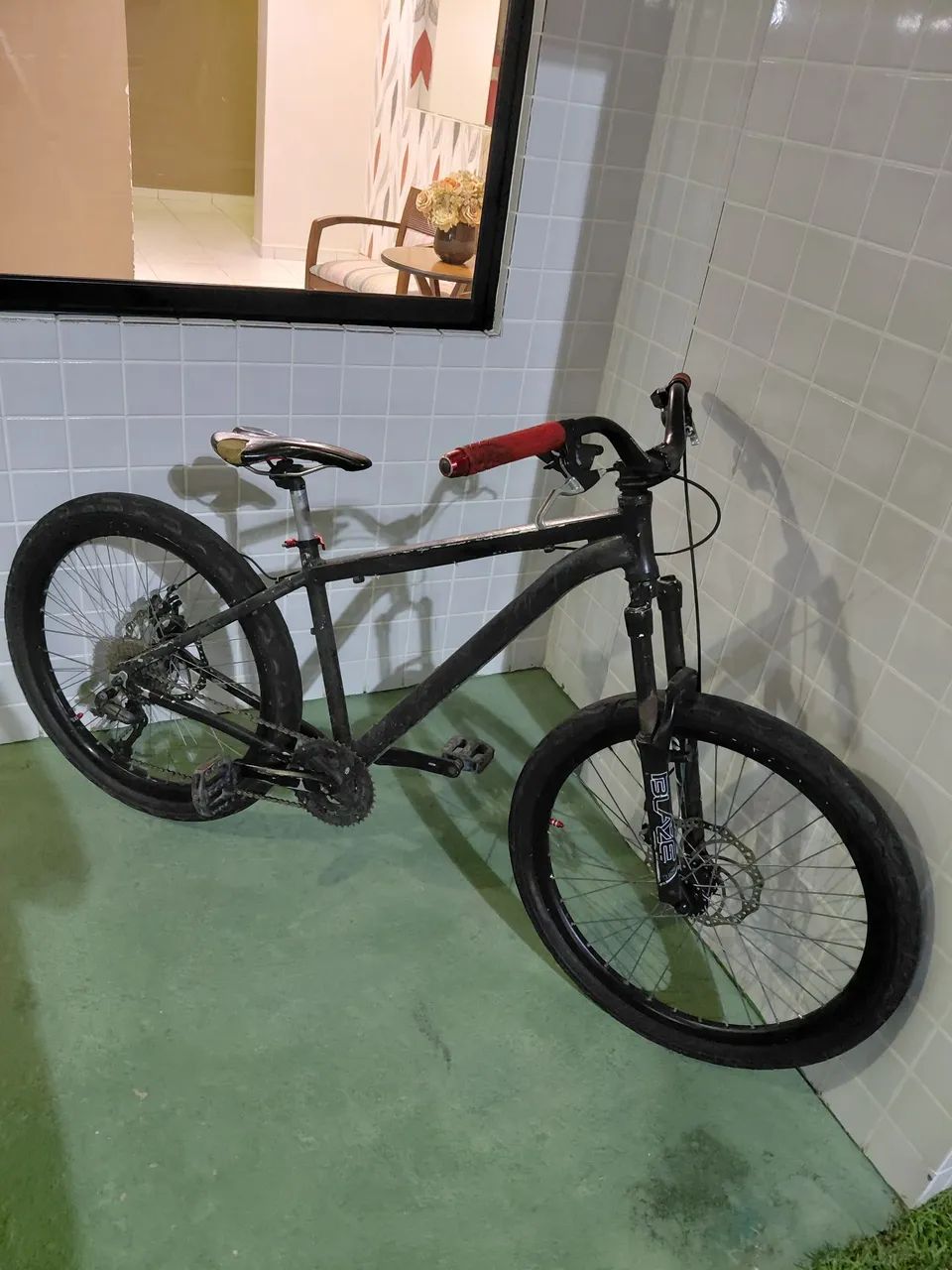 Bicicleta aro 29 com rodas aro 26 - Foto 2