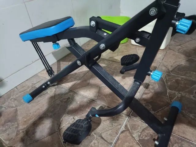 Aparelho simulador de agachamento - Foto 2