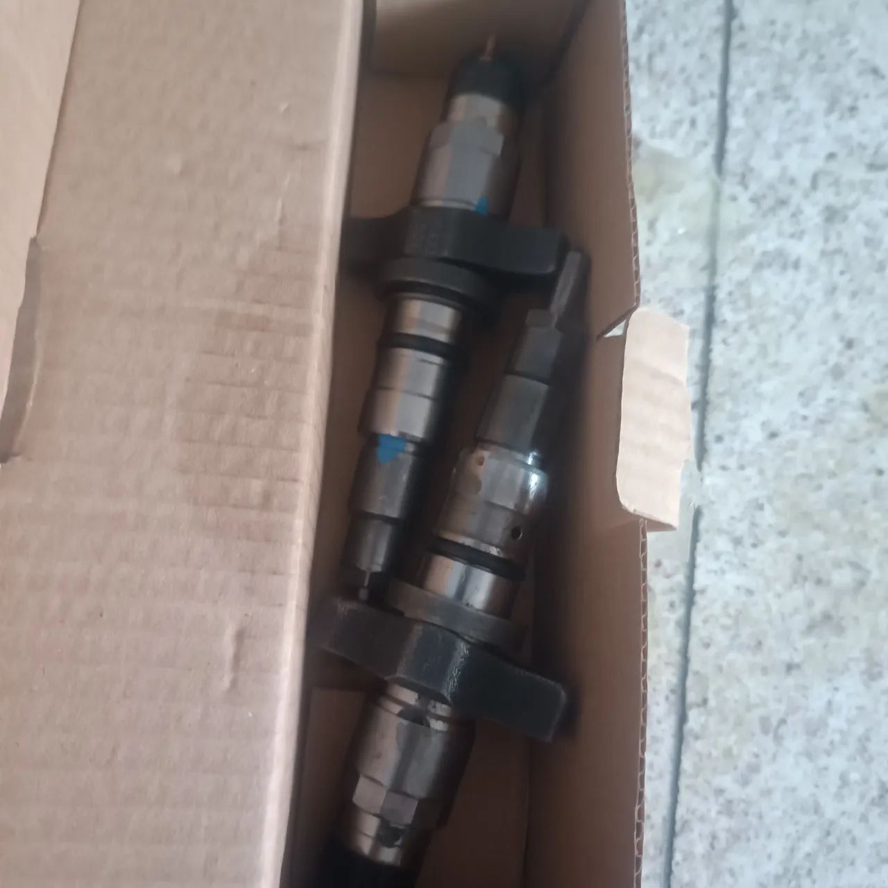 Bico Injetor Caminhão Diesel VW Iveco Ford <br>6 unidades Revisadas - Foto 2