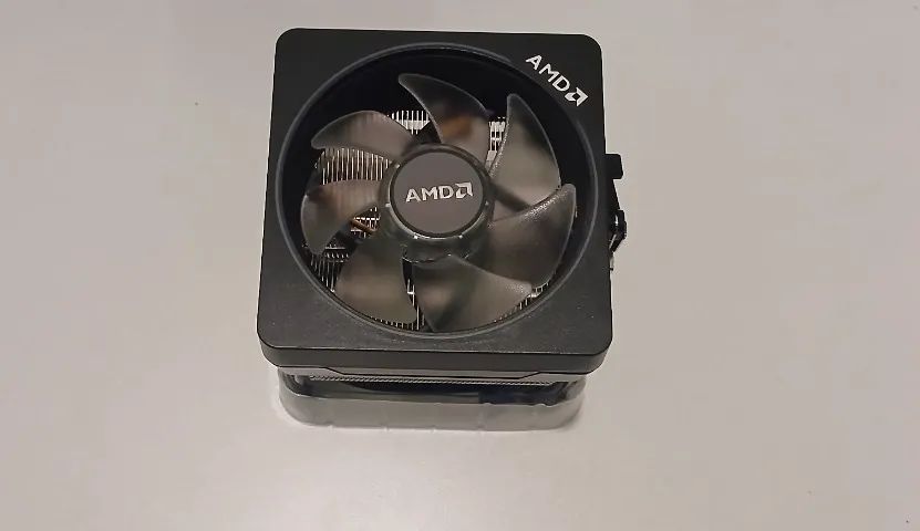 Cooler CPU AMD Wraith Prism RGB
