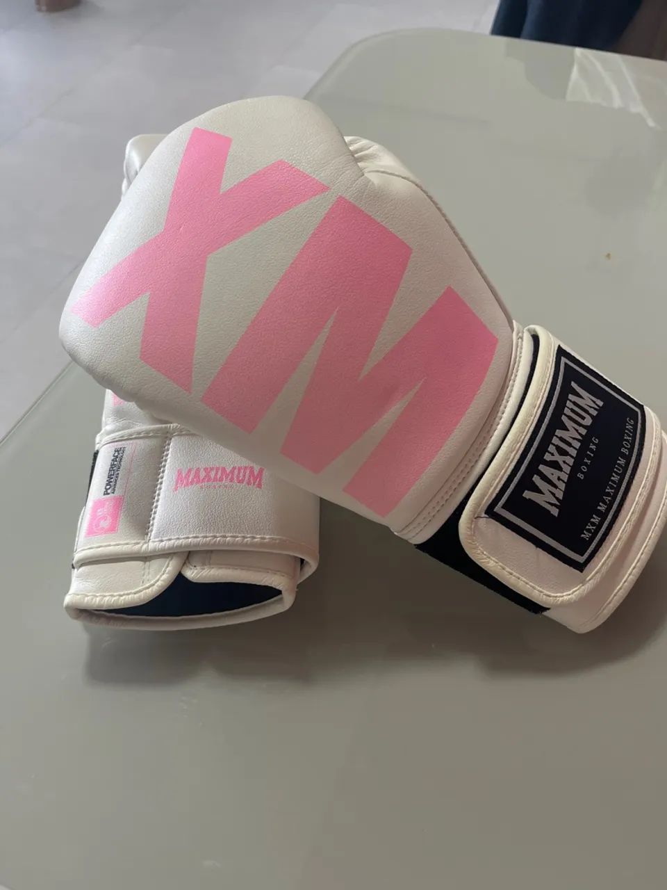 Luva Muay Thai semi nova