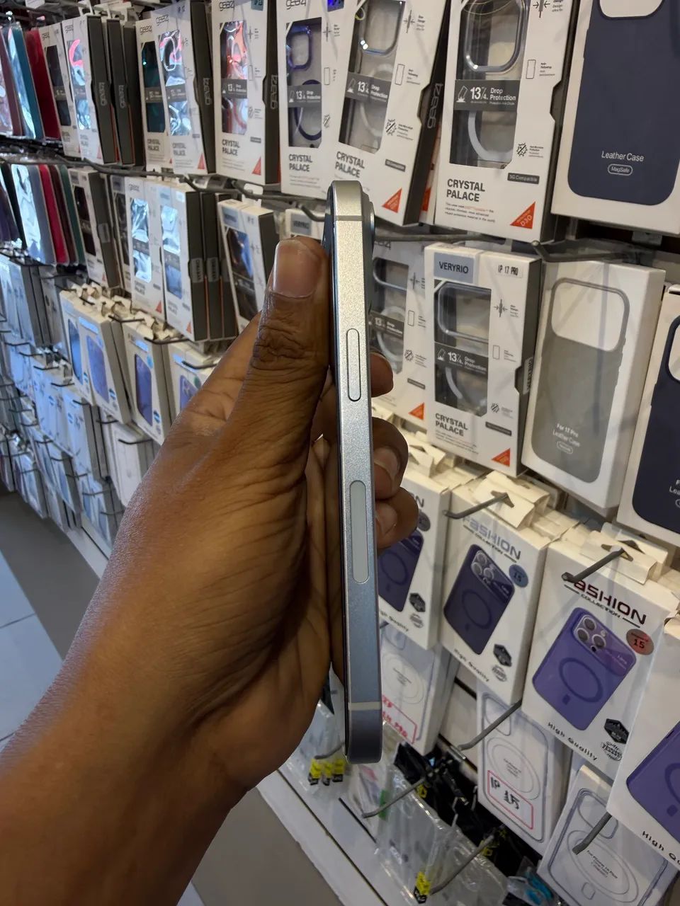 iPhone 15 azul  - Foto 2