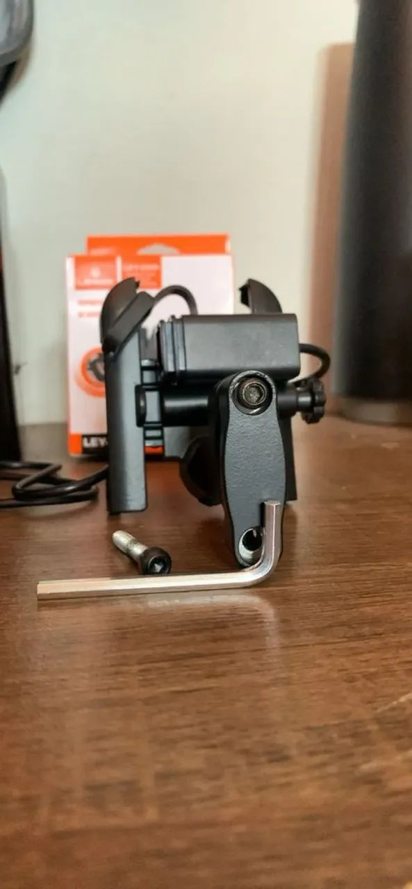 Suporte de Celular P/ Moto com Carregador USB  - Foto 3