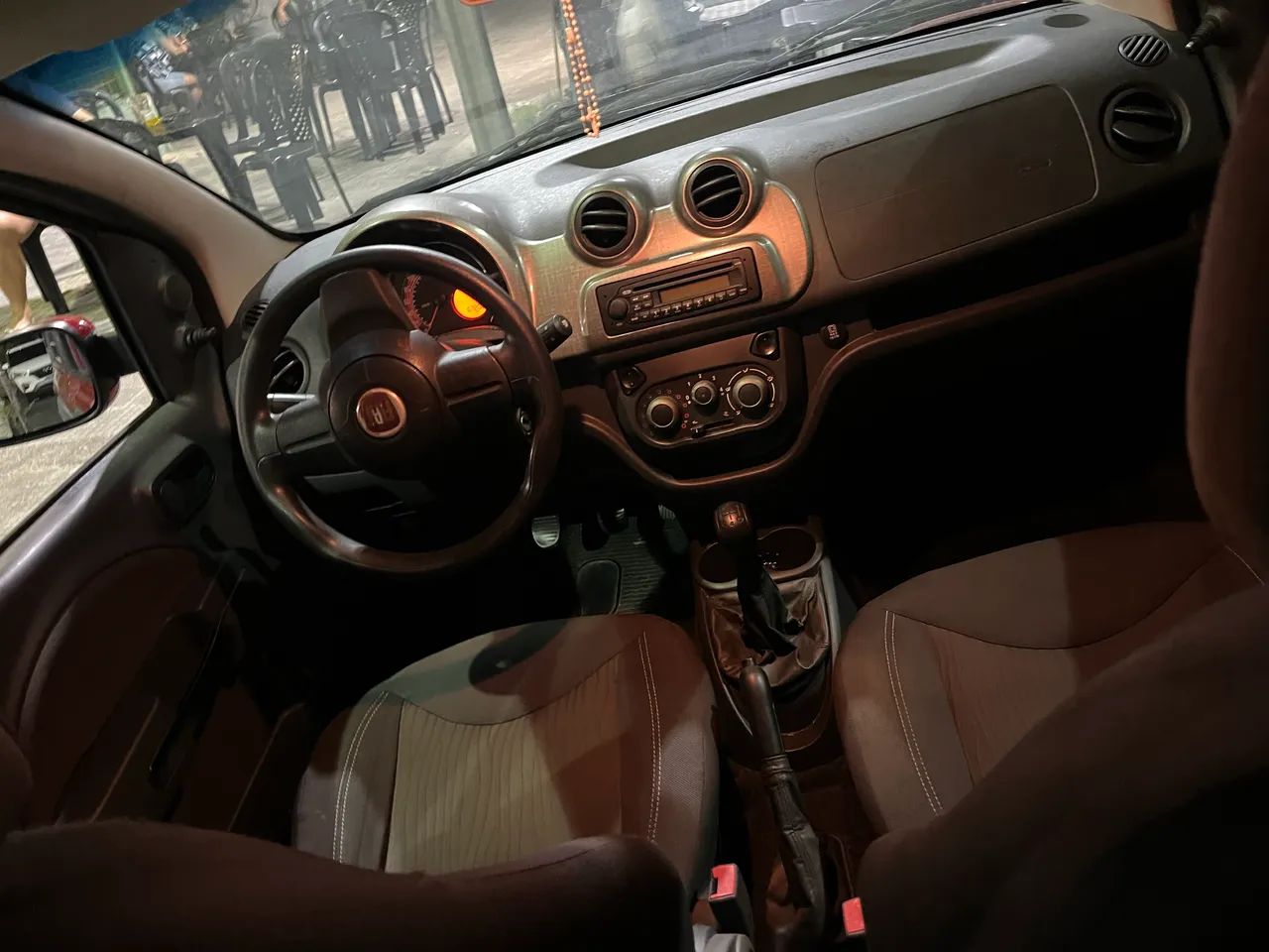 Fiat Uno WAY 1.4 EVO Fire Flex 8V 5P 2013 - Foto 4