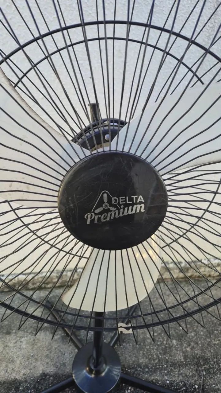 Ventilador com altura ajustável 