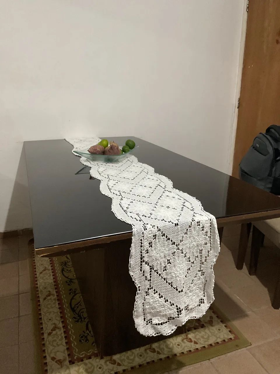 Mesa de jantar c/tampo de vidro preto - Foto 2