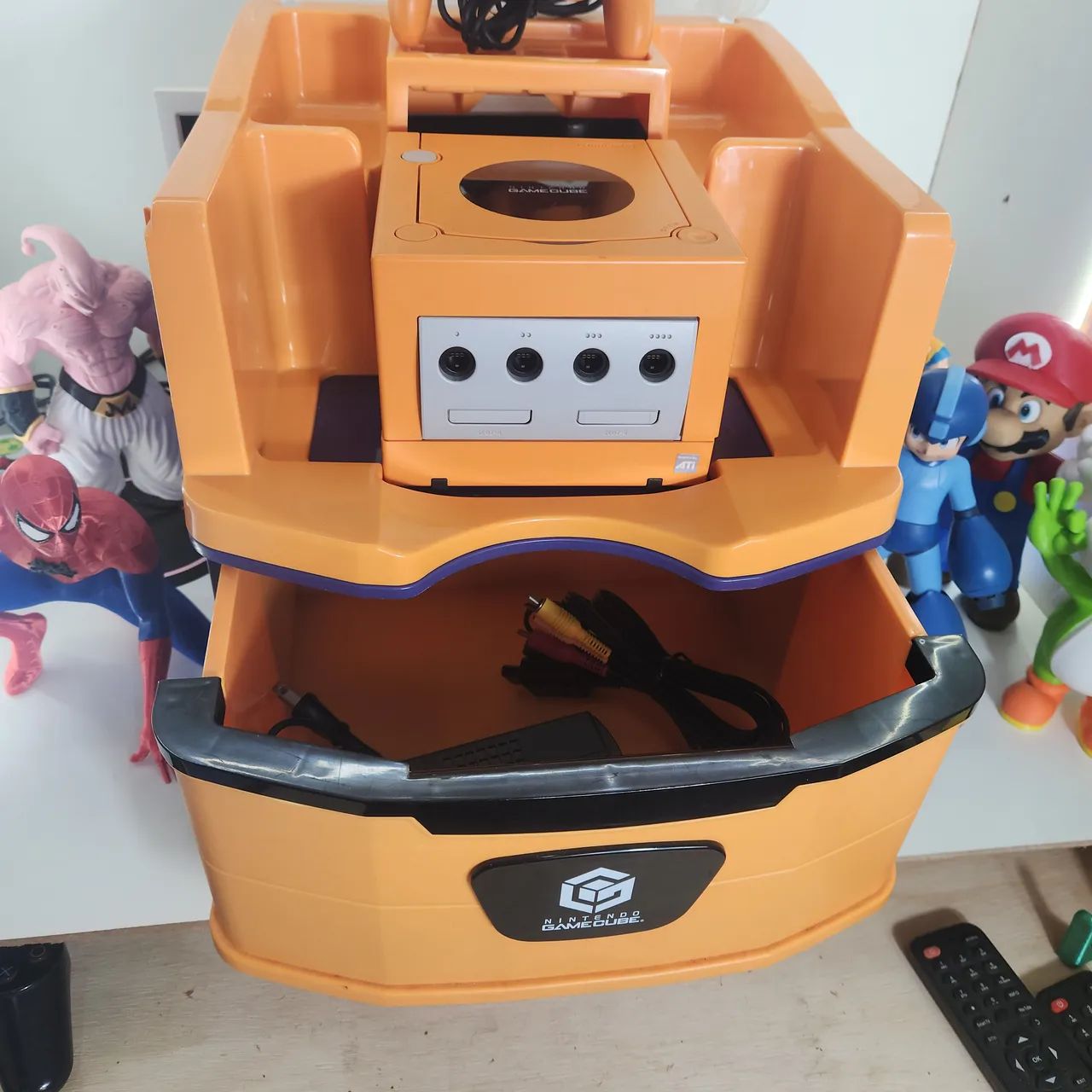 Nintendo game cube com rack original Nintendo  - Foto 4