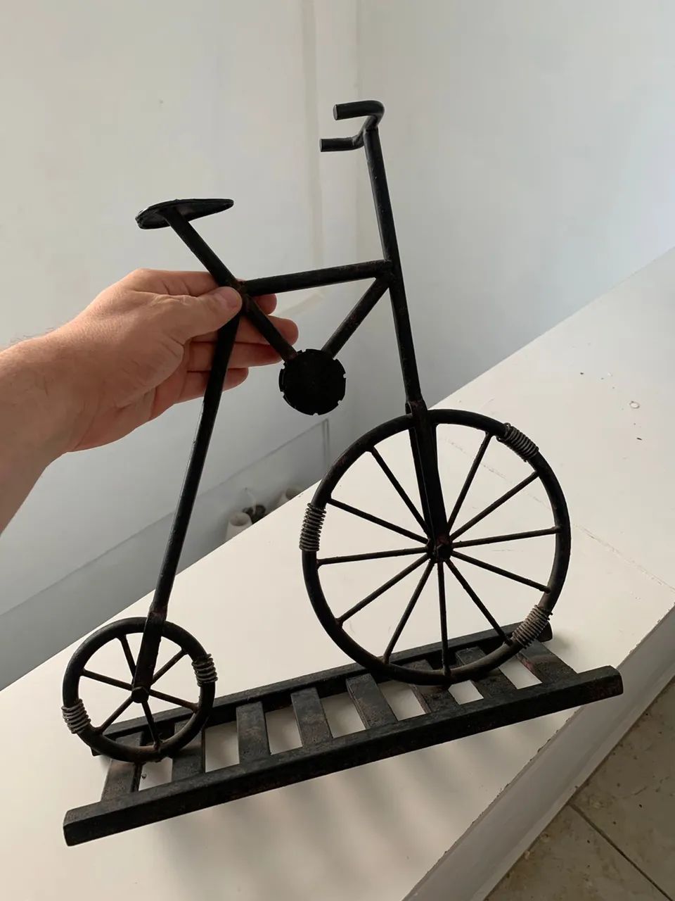Escultura bicicleta de ferro  - Foto 4