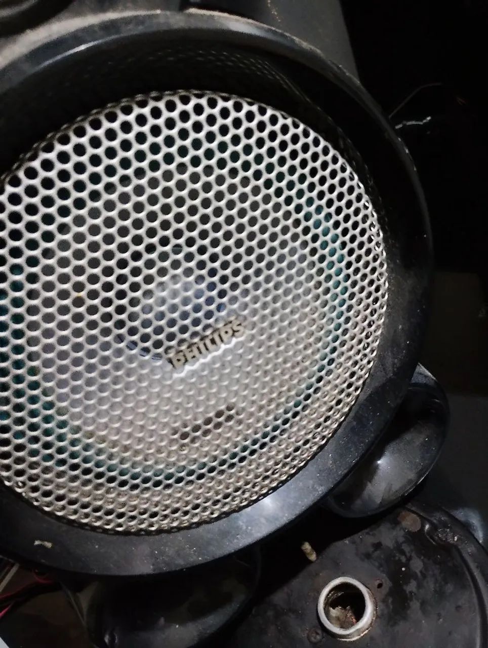 Conjunto duas caixas de som Philips em perfeito estado funciona perfeitamente  - Foto 3