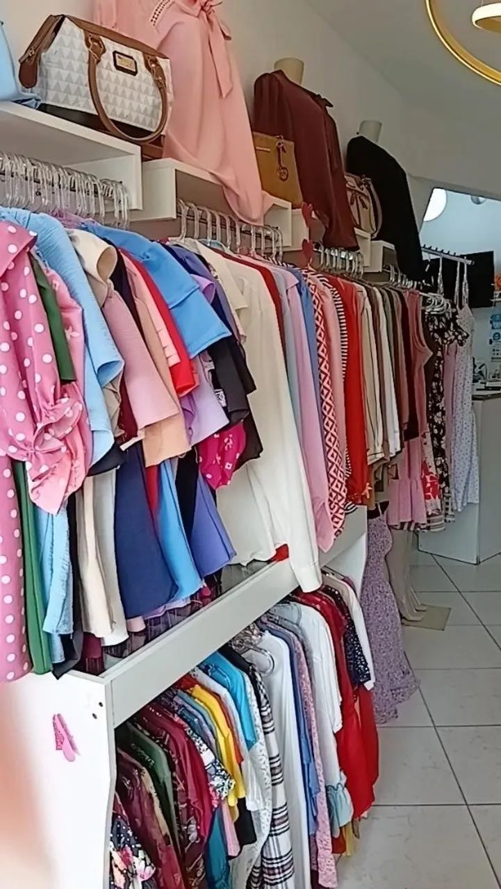 Vendo móveis e estoque 
