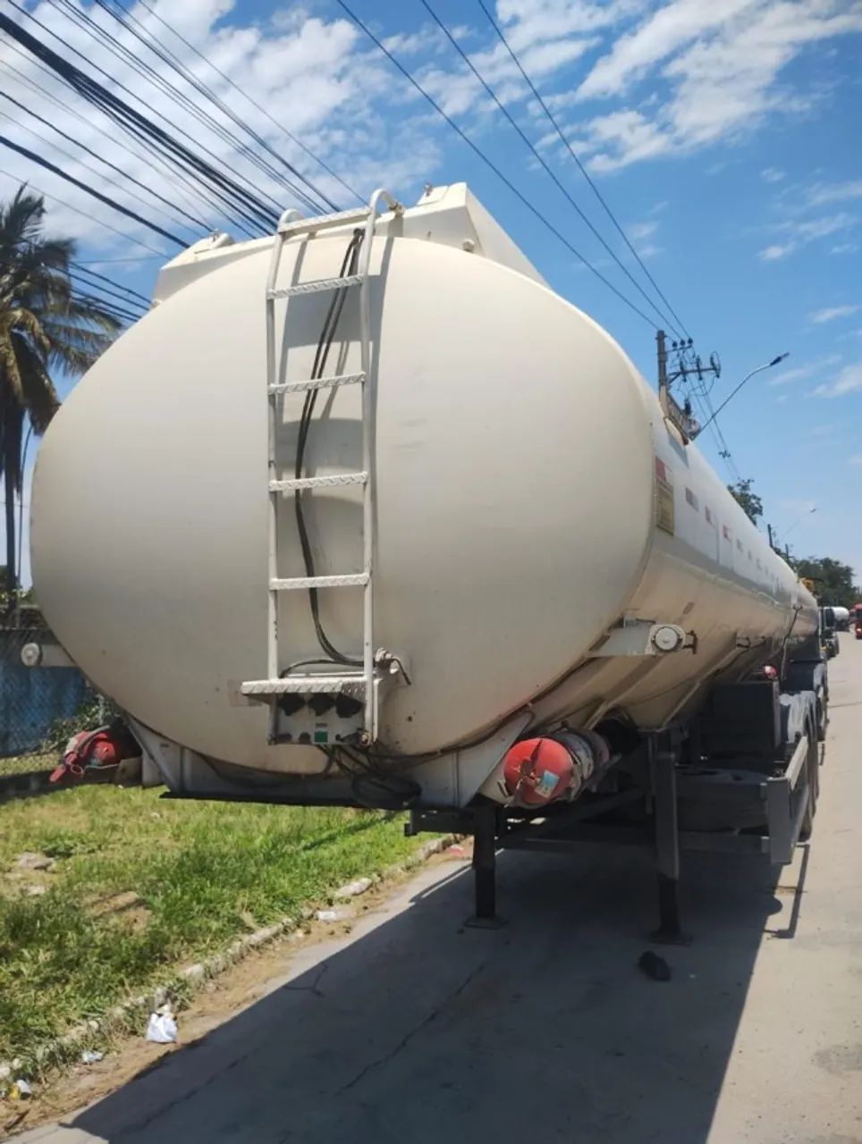 Vendo carreta bitrem  - Foto 2