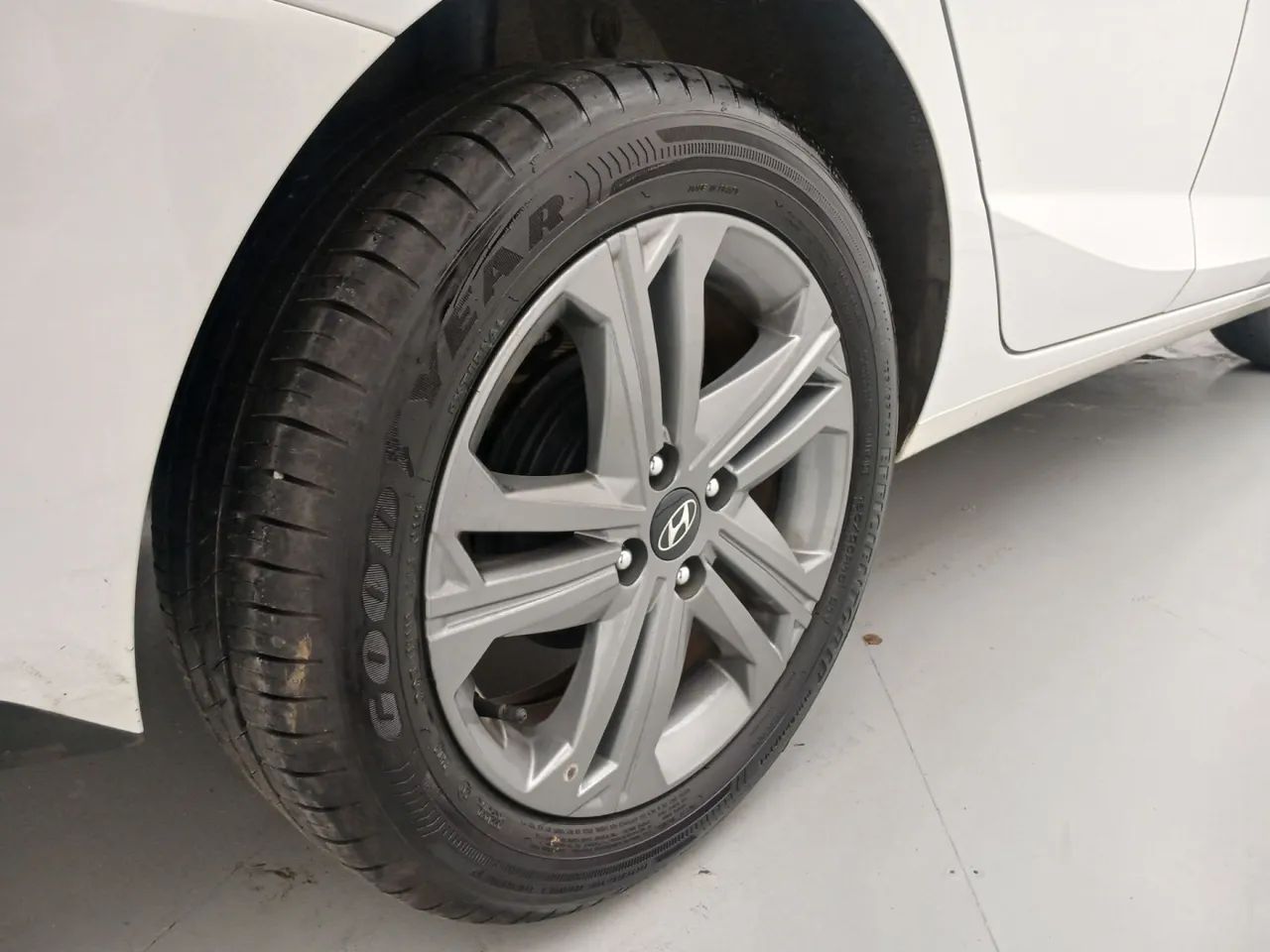 Hyundai HB20S Limited 1.0 TB Flex 12V Aut., foto 14 de 18