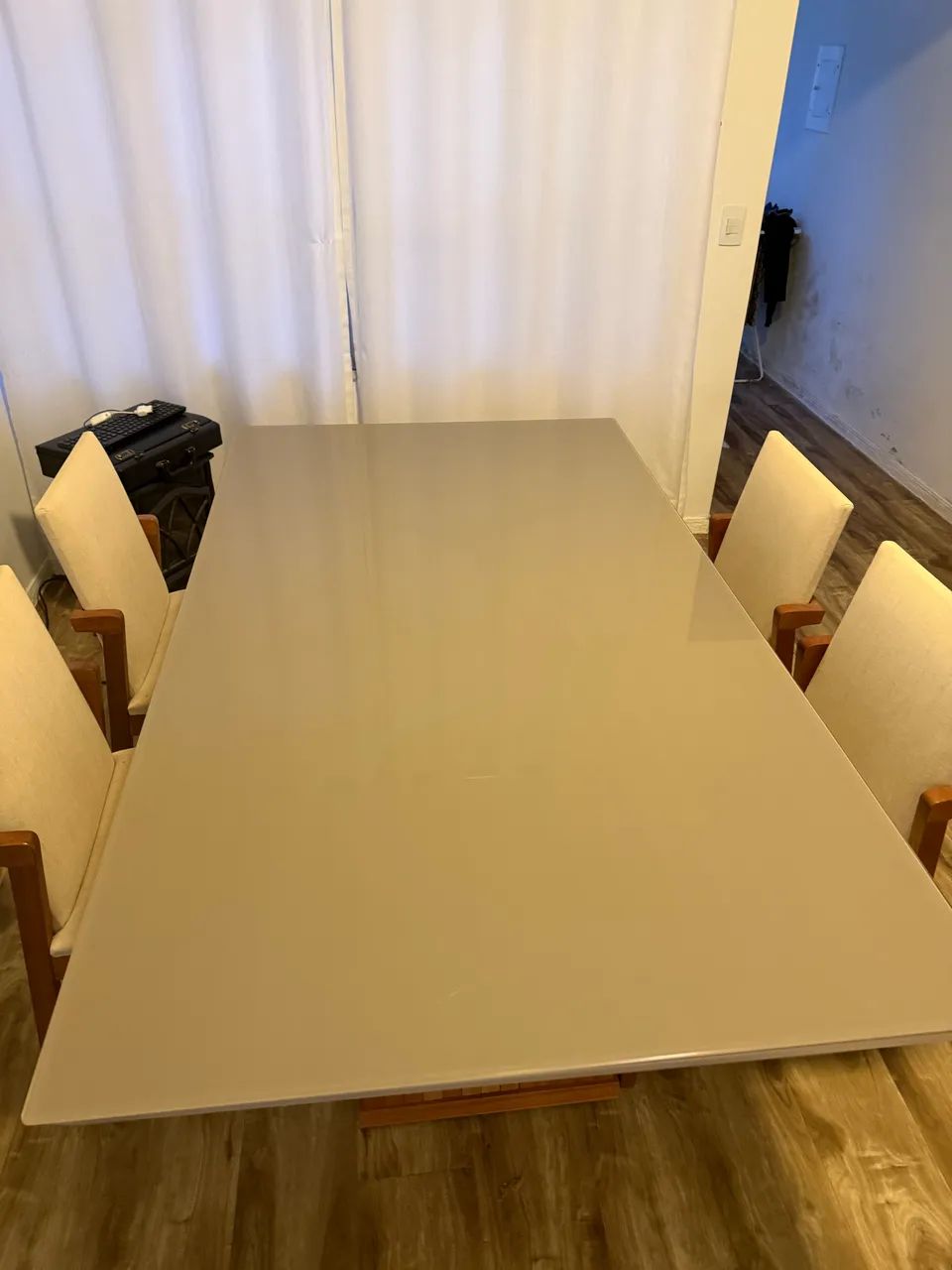 Mesa de Jantar Base Ripada e Tampo de Vidro - Foto 5