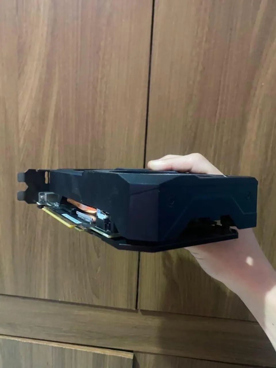 GTX 1650 ASUS TUF  - Foto 5