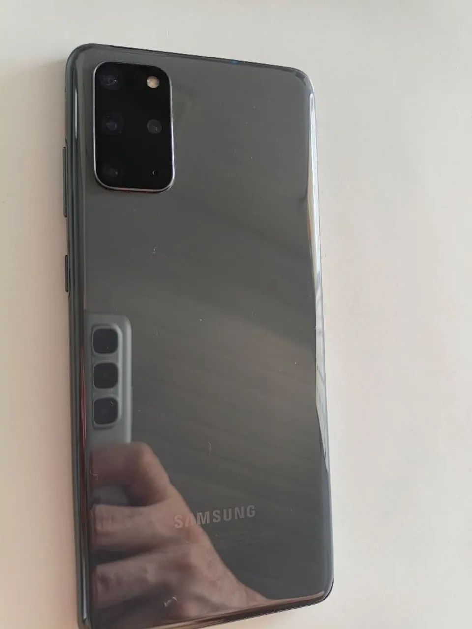 Galaxy S20+ linha na tela - Foto 3