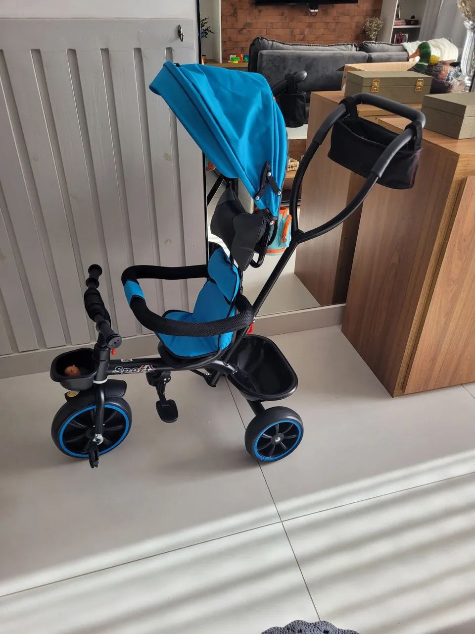 Triciclo Infantil com Empurrador - Usado Apenas 1 Vez